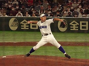 2022年11月3日に東京ドームで開催された、イチロー選抜KOBE CHIBEN対高校野球女子選抜の試合で、KOBE CHIBENの9番・投手として先発出場して投球するイチロー