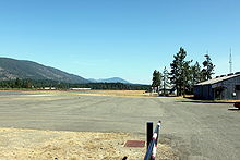 Illinoys vodiysi aeroporti - Cave Junction Oregon.jpg