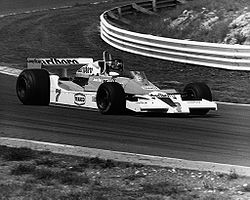 James Hunt, in a McLaren M26, crashed out on lap 8. James Hunt 1978.jpg