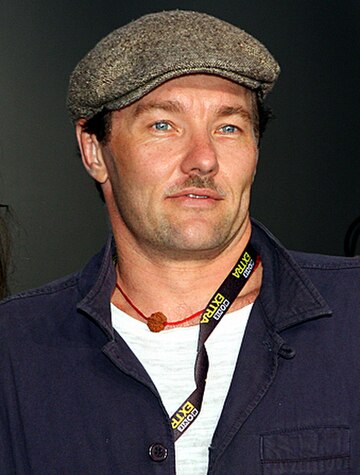 File:Joel Edgerton 2012.jpg