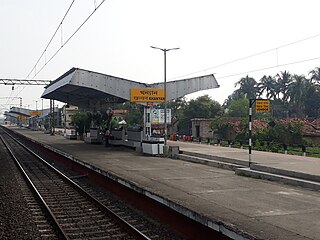 <span class="mw-page-title-main">Khanyan railway station</span> Railway Station in West Bengal, India