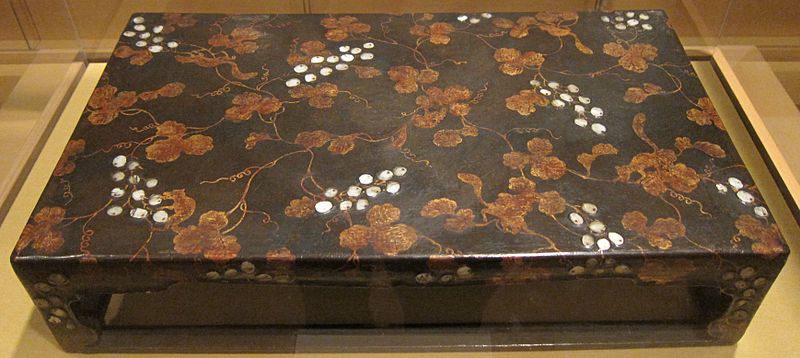 File:Korean writing table, 18th century, lacquer and mother of pearl, HAA.JPG
