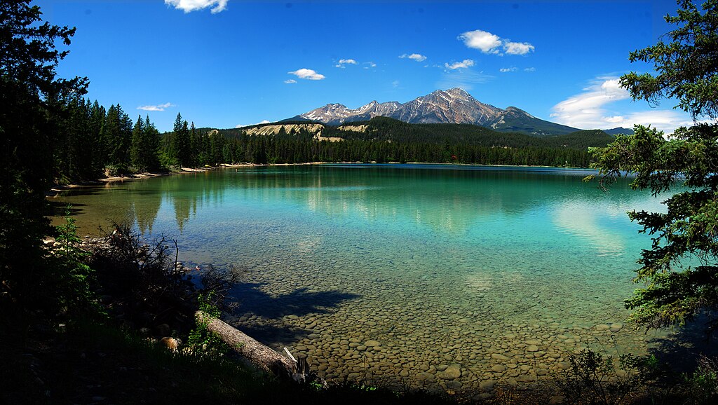 Lake Edith Jasper im Jasper National Park (UNESCO-Weltnaturerbe in Kanada)