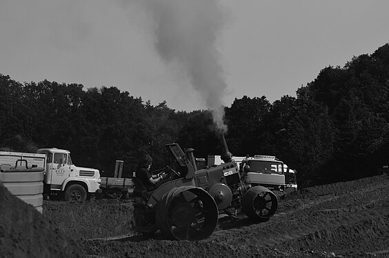 pollution of tractor