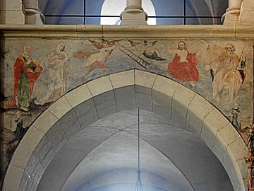 Early modern frescoes above the nave arcade