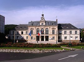 The town hall in Orsay