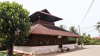 Masjid Tua Ulee Kareng