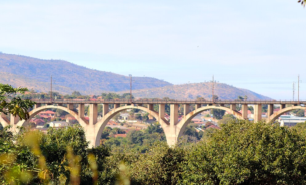 Matsulu Transnet Bridge, a symbolic landmark