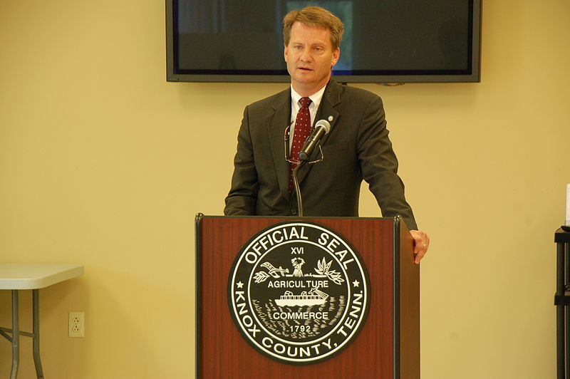 File:Mayor Tim Burchett Speaking at the 2012 Community Budget Hearings.JPG