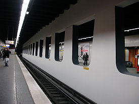 Parij metrosi - Ligne 4 - Les Halles 01.jpg