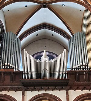 Mettlach, Kath. St. Lutwinus, Haerpfer-&-Erman-Orgel (1).jpg