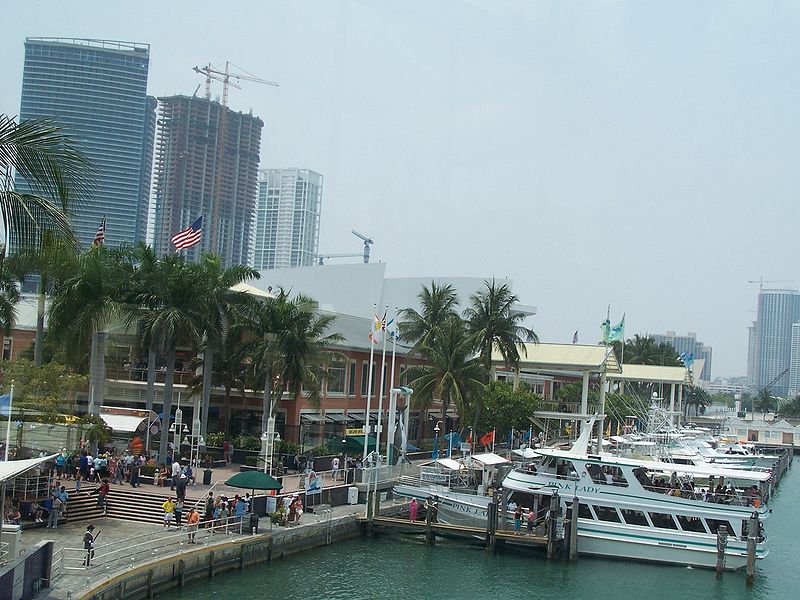 File:Miami-BaysideMarket.jpg