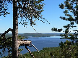 Miekojärvi nähtynä Pieskänjupukalta Pellossa.jpg