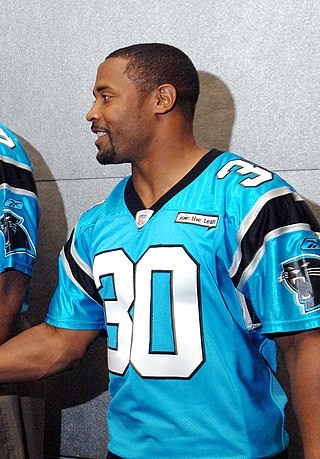 <span class="mw-page-title-main">Mike Minter</span> American football player and coach (born 1974)