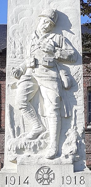 File:Monument-aux-morts Blainville detail.jpg