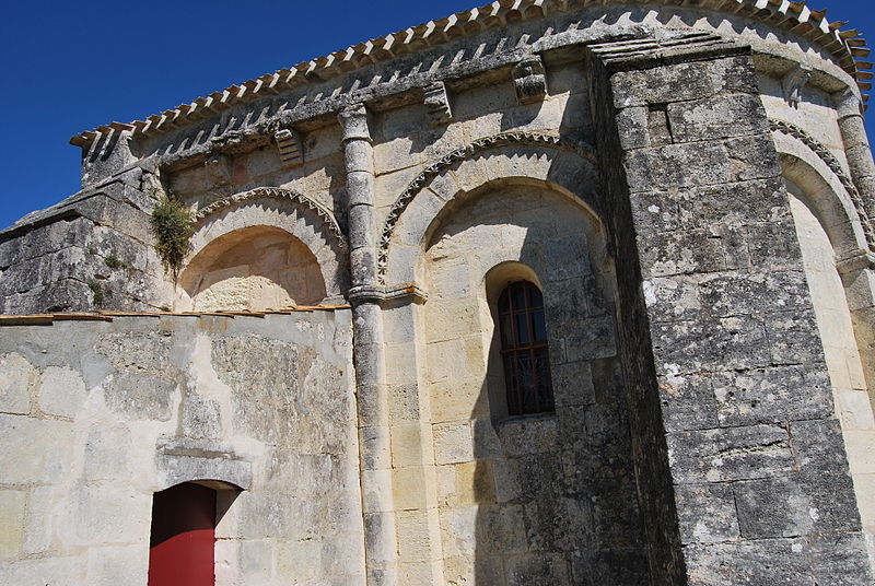 File:Mouillac égliseSaint Fort 8.JPG