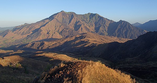 Image: Mount Iglit (Mounts Iglit   Baco National Park, Occidental Mindoro, Philippines)   panoramio (1)