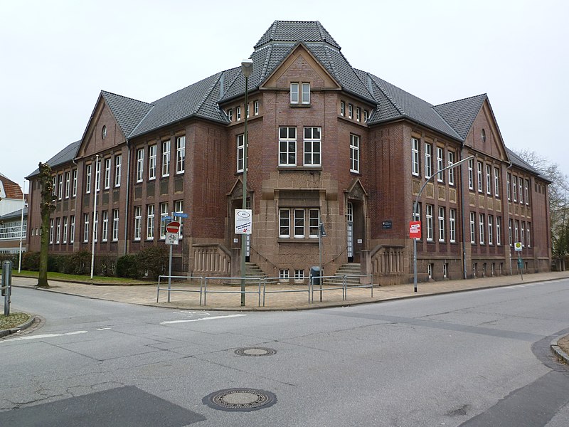 File:NMS Färberstraße 25 W T Schule.JPG