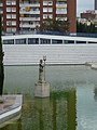 Català: Neptú. Parc de l'Espanya Industrial (Barcelona). Escultor: Luis Peña Ganchegui, Francesc Rius. Material: pedra amb element metàl·lic. Obra de 1881, en aquest emplaçament des de 1985. This is a photo of public art indexed in the cataloge Art Públic of Barcelona (Spain) under the code number 3082-1 (prefixed with territorial id: 08019/3082-1) Object location 41° 22′ 41.02″ N, 2° 08′ 28.79″ E  View all coordinates using: OpenStreetMap