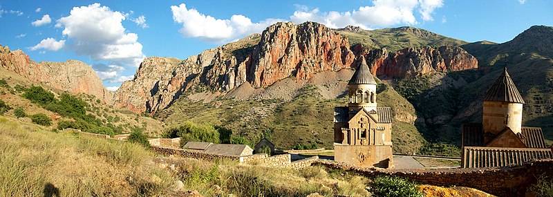 File:Noravank panorama.jpg