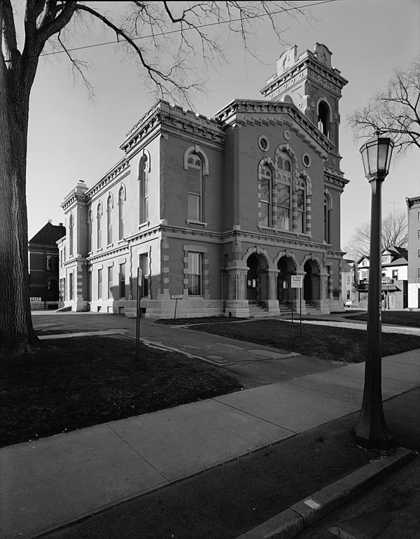 Old Jefferson County Courthouse