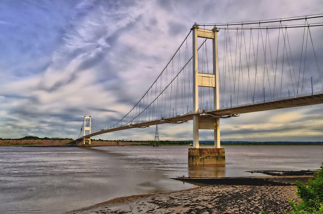 File:Old Severn Bridge HDR.jpg