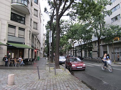 Comment aller à Rue Balard en transport en commun - A propos de cet endroit