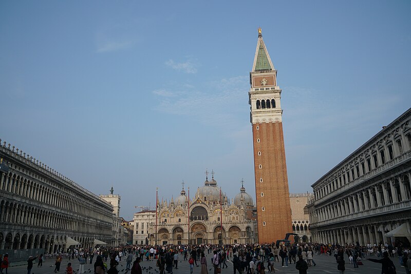 File:Piazza San Marco.jpg