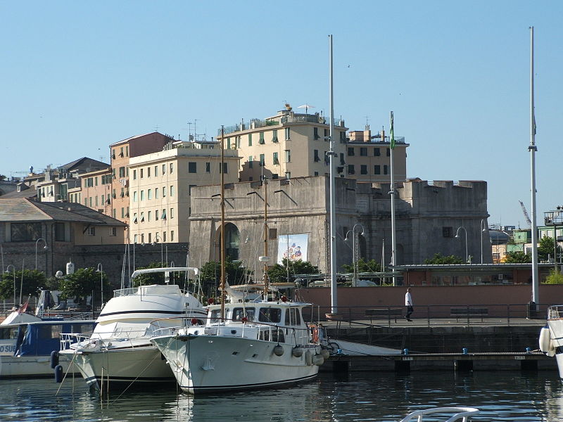 File:Porto Genova-DSCF1530.JPG