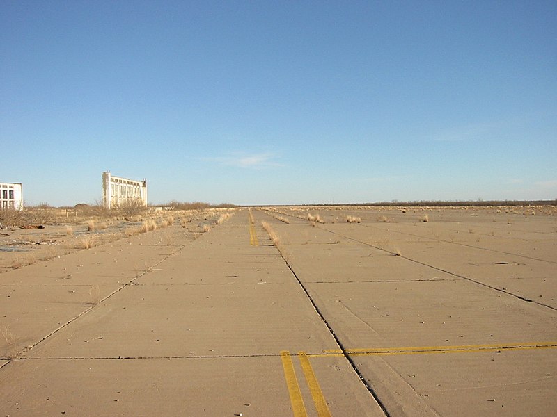 File:Pyote AAF Parking Apron.JPG