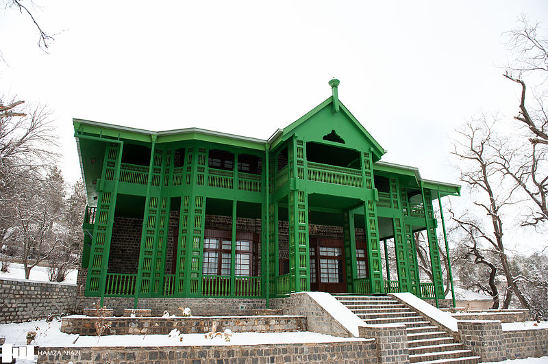 File:Quaid e Azam Residency Ziarat.jpg