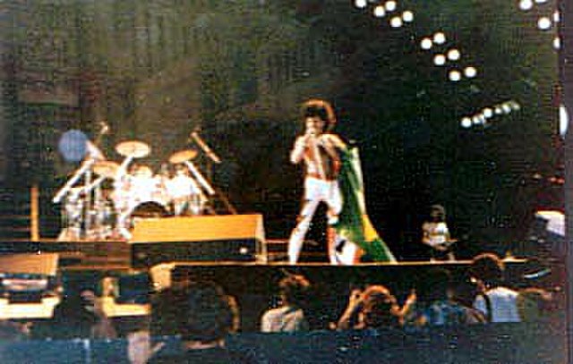Queen performing in 1985.