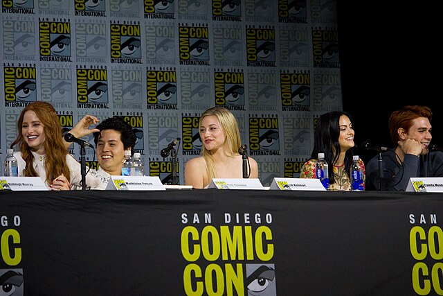 Madelaine Petsch, Cole Sprouse, Lili Reinhart, Camila Mendes, and KJ Apa at the Riverdale panel at 2017 San Diego Comic-Con