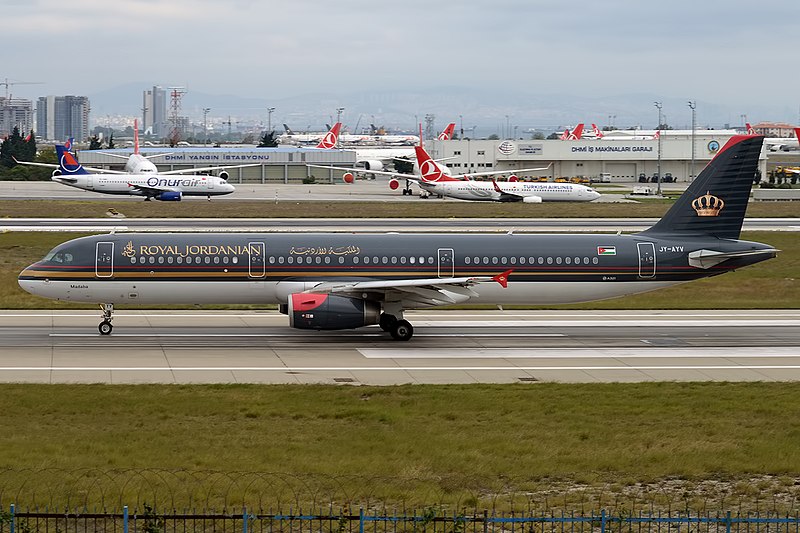 File:Royal Jordanian, JY-AYV, Airbus A321-231 (45247762582).jpg