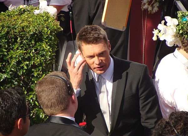 Seacrest at the 2008 Emmy Awards