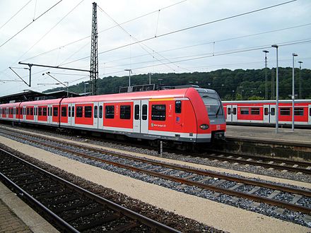 The red S-Bahn train in Plochingen