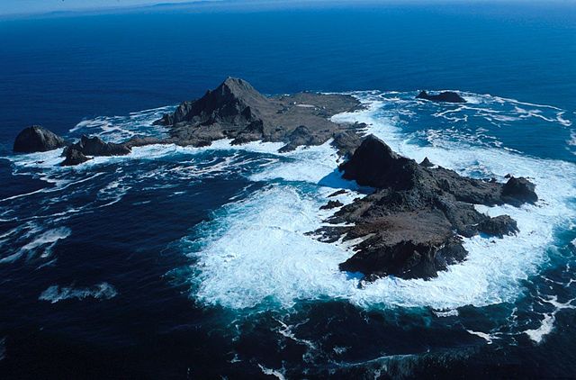 Southeast Farallon Islands from the west, with Maintop Island in the foreground (right)