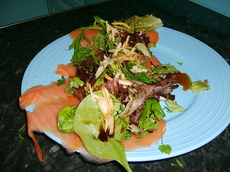 File:Salmon and salad (1027256961).jpg