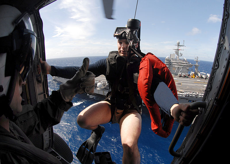File:Search and Rescue Swimmer Aviation Warfare Systems Operator 3rd Class Justin Sherman receives a thumbs up from Aviation Warfare Systems Operator 1st Class Ken 080422-N-7981E-274.jpg
