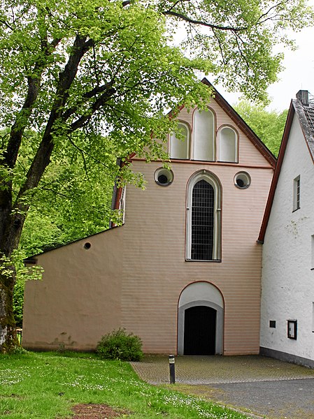 File:Seligenthal Kirche v W.JPG