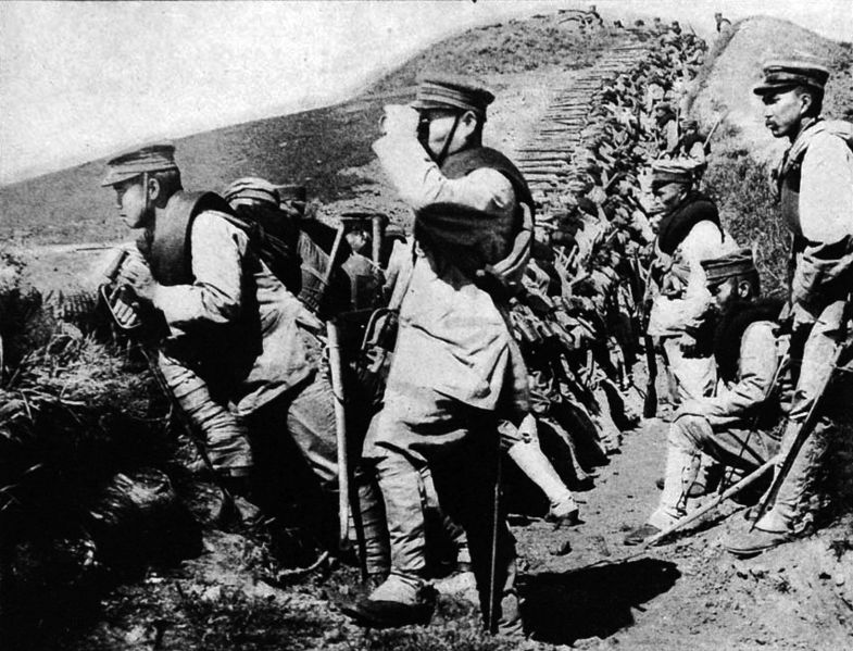 File:Siege of Tsingtao, soldiers of IJA 18th division took over german trench Kopie.jpg