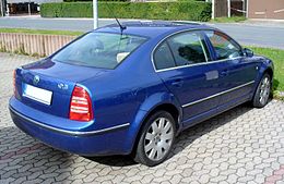 Skoda Superb Blau Heck.JPG