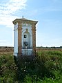 English: Chapel near the town of Soběslav, Tábor District, Czech Republic Čeština: Kaplička při silnici ze Soběslavi na Zvěrotice, Okres Tábor