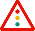 P-3 Semáforos Peligro por la proximidad de una intersección aislada o tramo con la circulación regulada por semáforos.