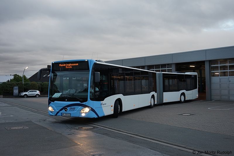 Der Mercedes-Benz Citaro 800px-Stadtbus_Mercedes-Benz_Citaro_2_O_530_G_mit_liegendem_Euro_6-Motor_OM_936_h