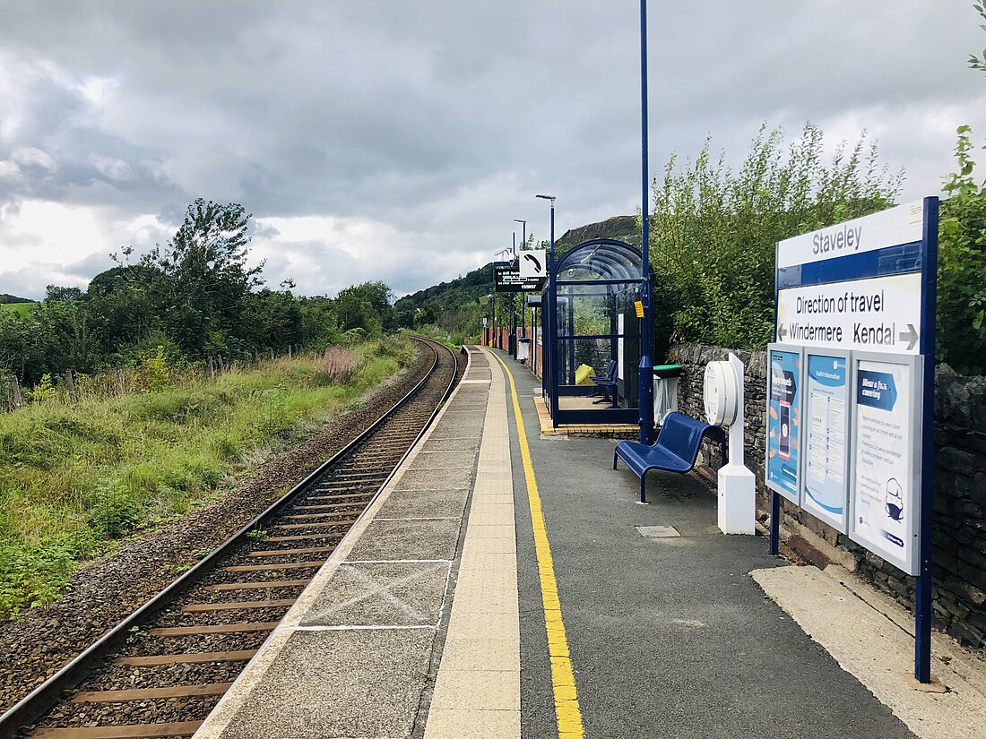 Staveley railway station