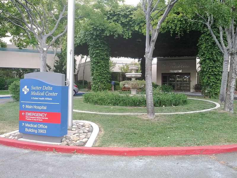 File:Sutter Delta Medical Center entrance, Antioch, CA May 2013.jpg