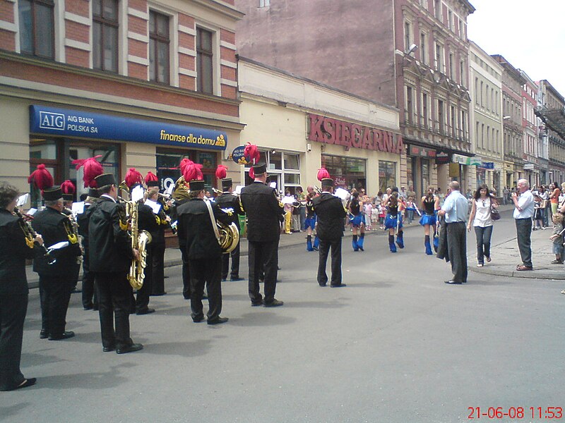 File:Tarnowskie Góry - panoramio - arek76 (9).jpg