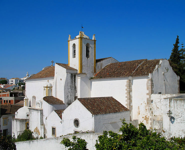 File:Tavira Igreja Santiago-1-D.jpg