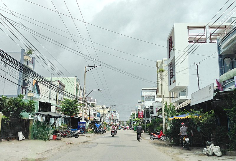 File:Thủ Khoa Huân, Châu Phú B, Tp Châu Đốc, An giang, Vietnam - panoramio.jpg